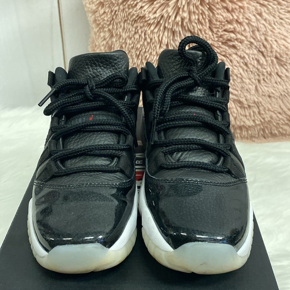 Jordan 11 Retro Low 72-10 6.5Y - Picture 2 of 10